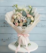 Букет цветов из:  Розы и Лизиантусы в Туринская Слобода