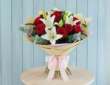 Букет цветов из:  Лилии и Розы в Туринская Слобода