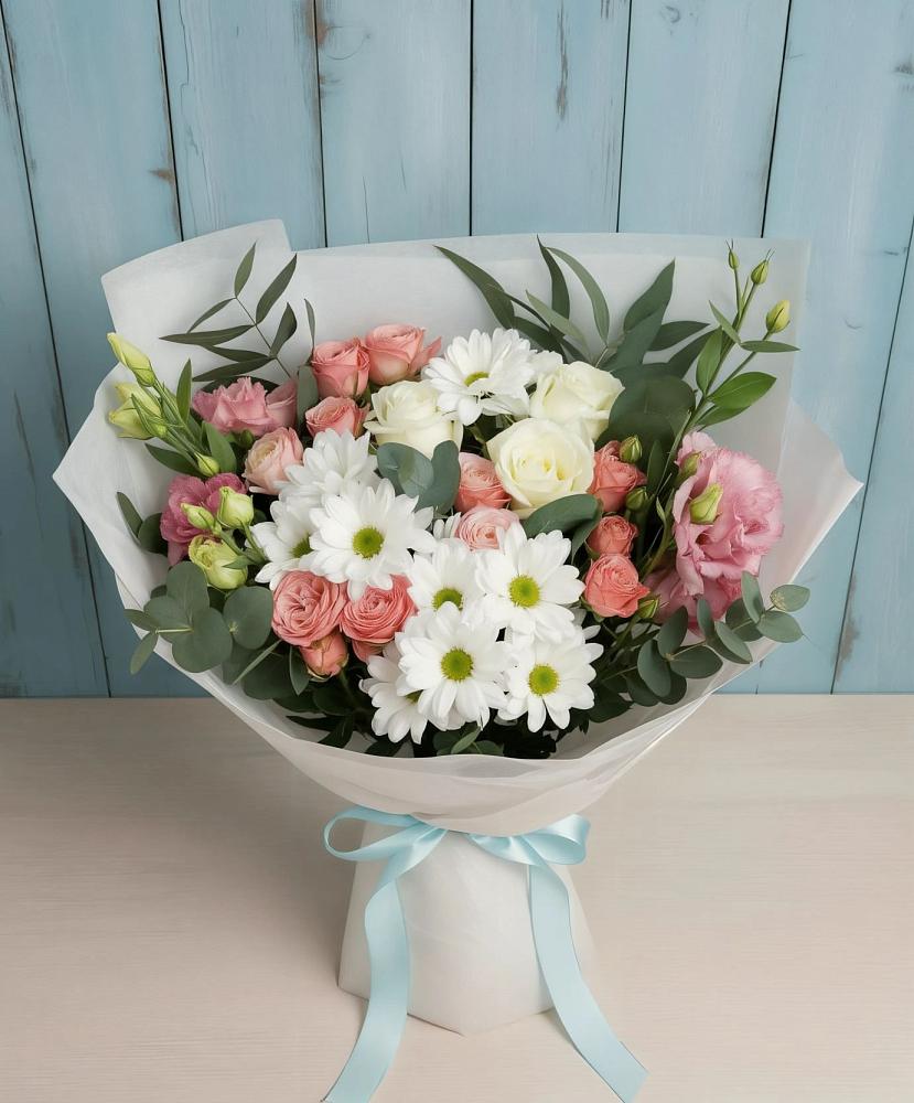 Букет цветов из: Розы, Лизиантусы и Хризантемы в Туринская Слобода