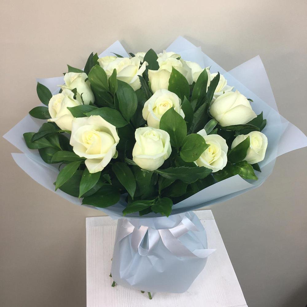Букет 15 Белых роз Проуд в Туринская Слобода