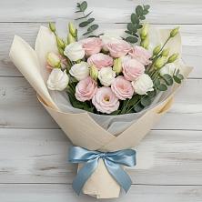 Букет цветов из:  Лизиантусы в Туринская Слобода