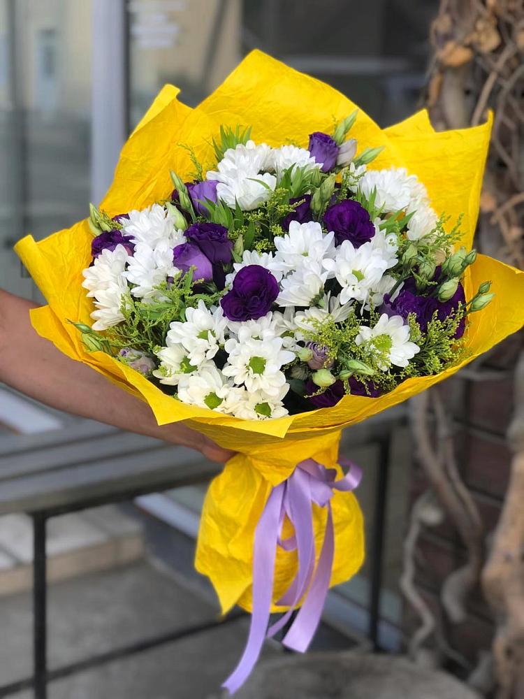 Букет цветов из: Ирисы, Хризантемы и Ромашки в Туринская Слобода