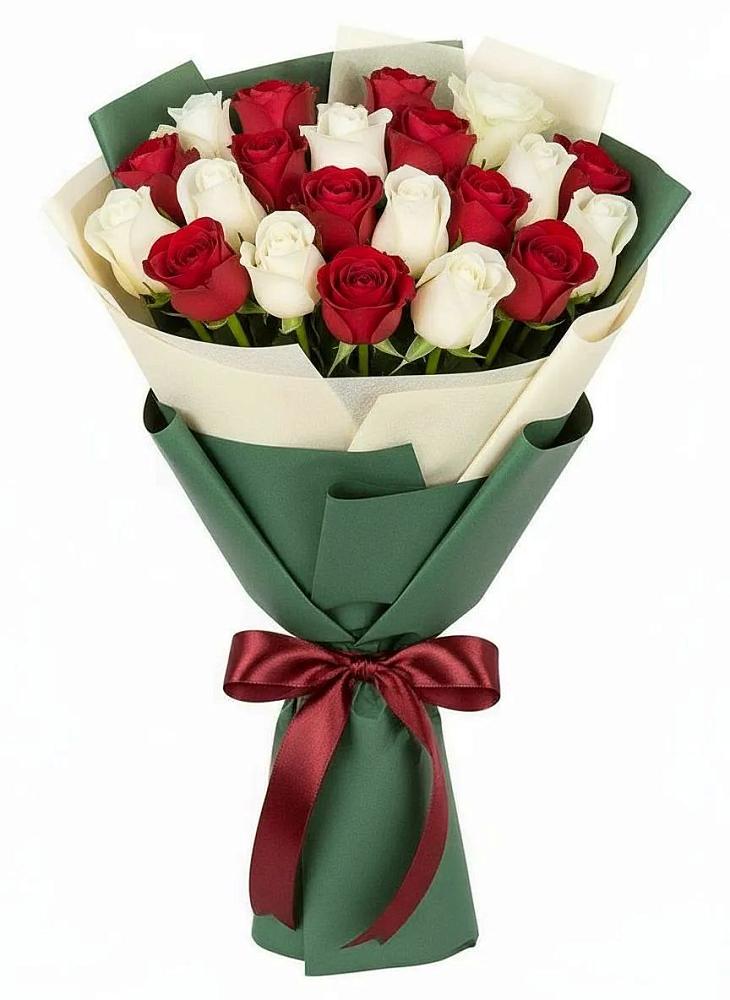 Букет Микс из красных и белых роз в Туринская Слобода