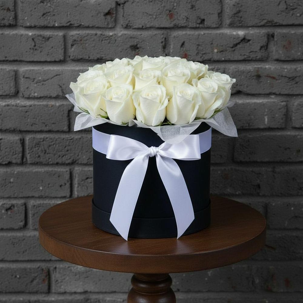 Цветочная композиция из Розы в шляпной коробке в Туринская Слобода