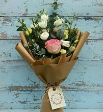 Букет цветов из:  Розы и Лизиантусы в Туринская Слобода