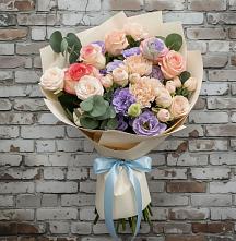 Букет цветов из:  Розы, Лизиантусы и Гвоздики в Туринская Слобода