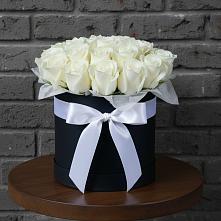 Цветочная композиция из Розы в шляпной коробке в Туринская Слобода